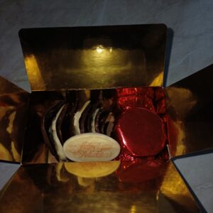 Ballotin 12 Tuiles 5 Macaron D'Amiens| Les Chocolat Du Santerre